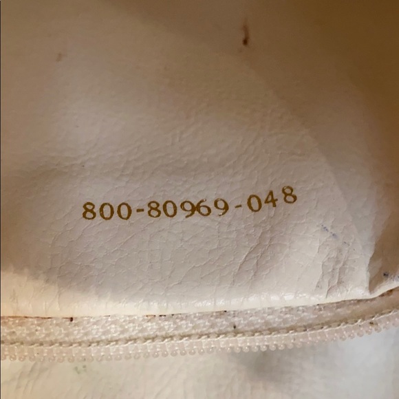 Vintage leather Fendi bag - Picture 7 of 8